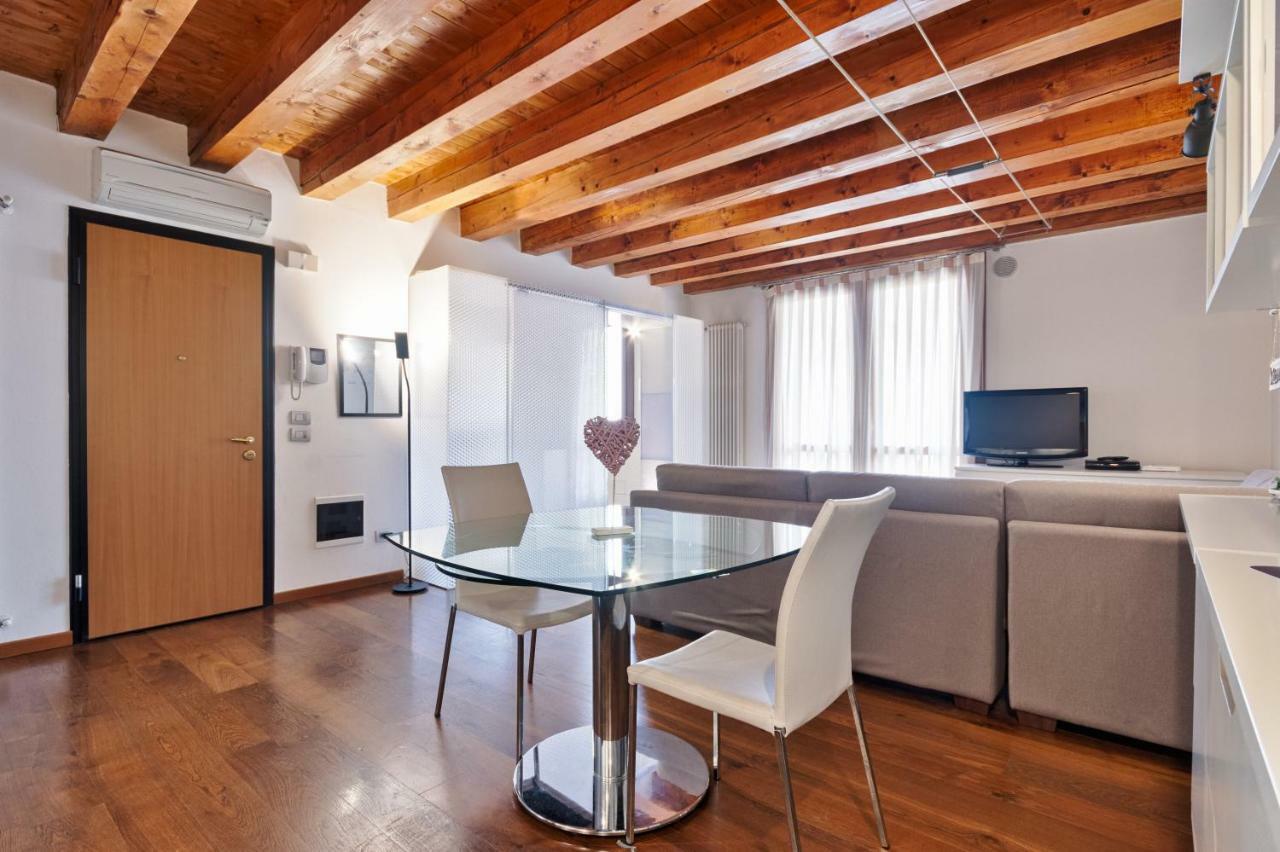 La Casa Di Leo Apartment Vicenza Luaran gambar